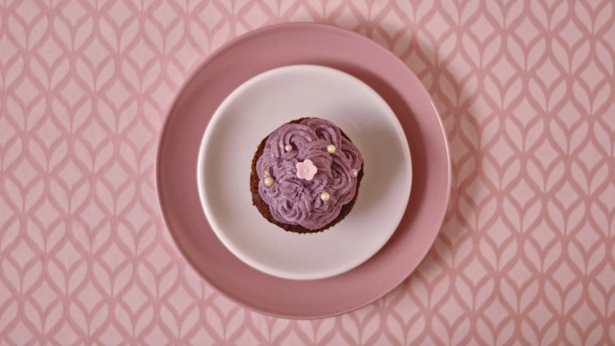 Cake News campaign visual